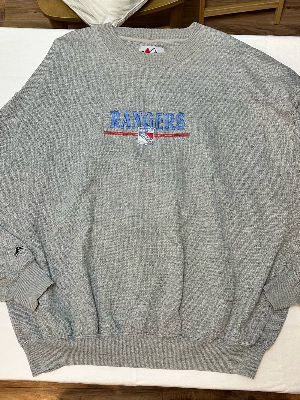 Vintage NHL Majestic Rangers Hockey Crew Knit Sweatshirt XL Embroidered Oversize